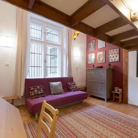 Secluded Mezzanine Near Astoria